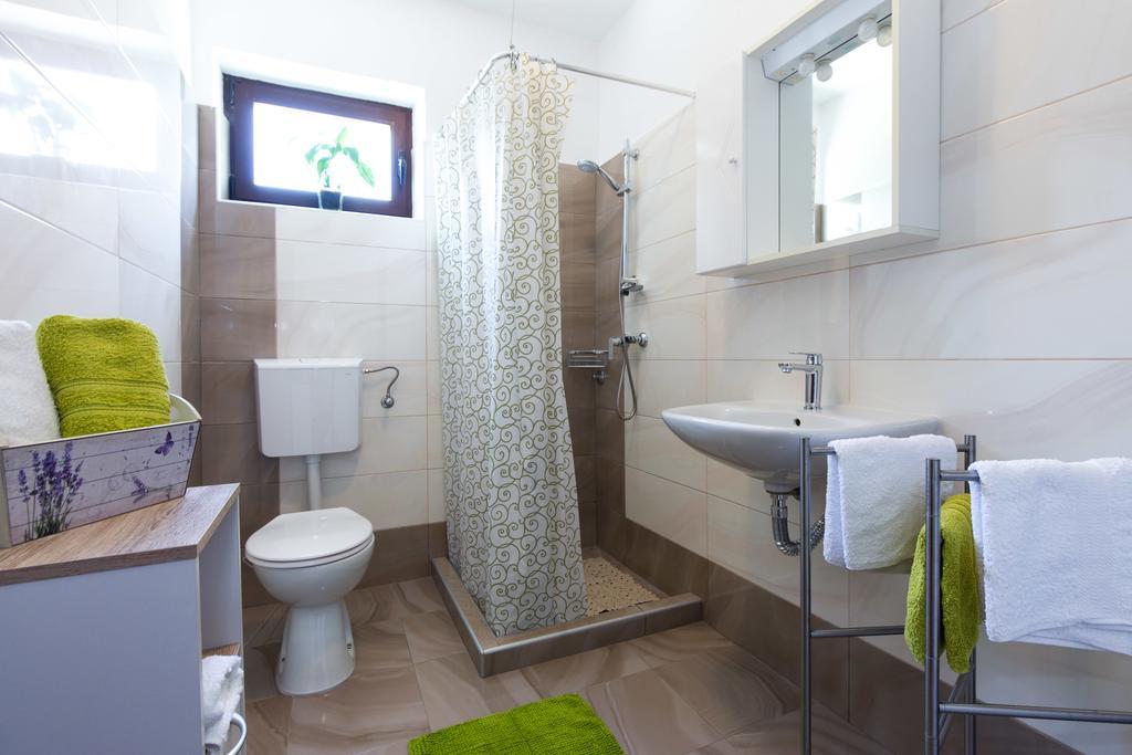 Apartment Milka クルク エクステリア 写真