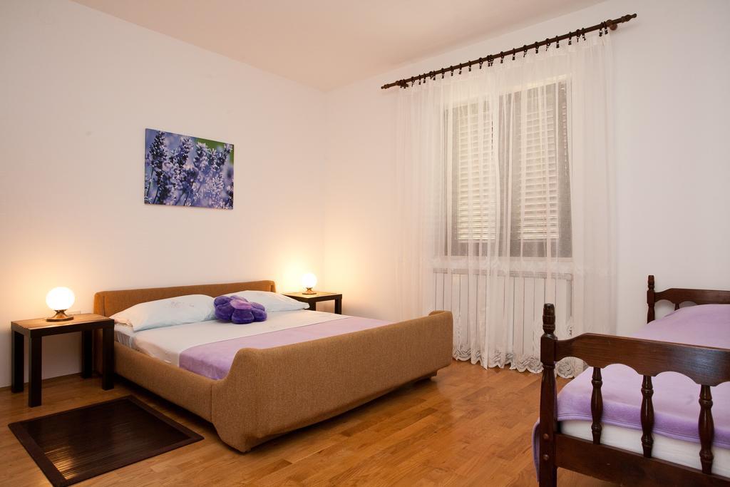 Apartment Milka クルク エクステリア 写真